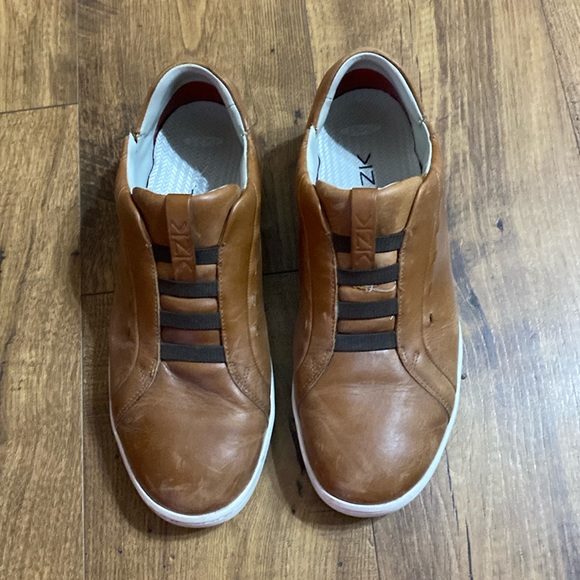 Other - Kizik Leather